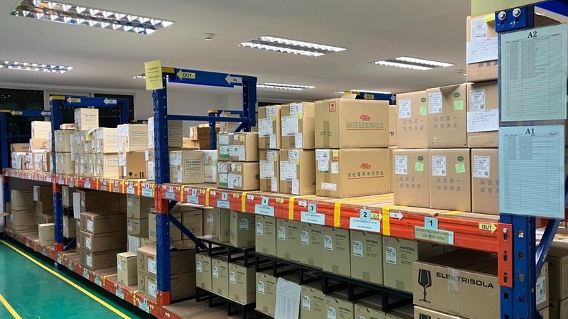 電線（銅線）保管用の棚